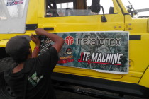Sticker Cutting Murah dan Berkualitas untuk mobil